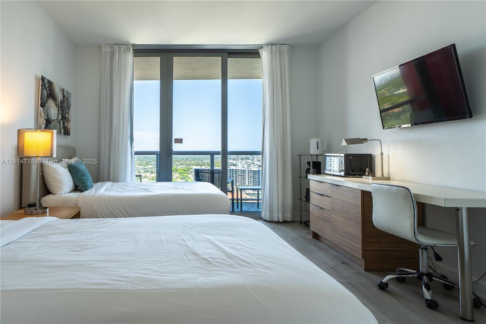 Hallandale Beach, Florida, 33009, United States, 2 Bedrooms Bedrooms, ,2 BathroomsBathrooms,Residential,For Sale,1840698