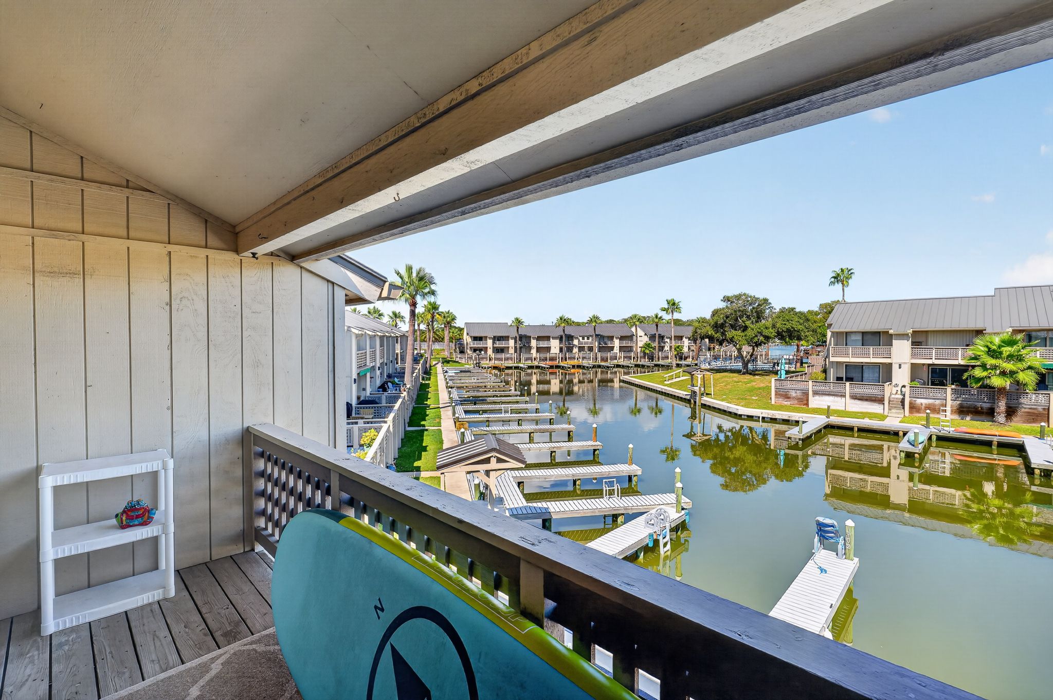  Waterfront Living at Its Best - 物件實景