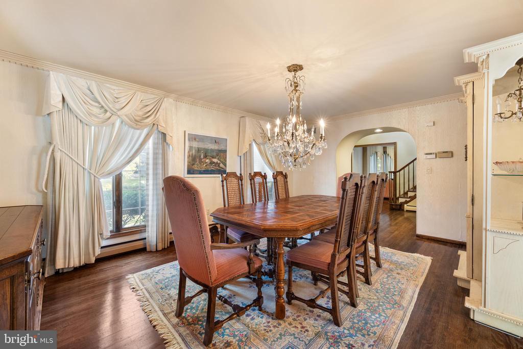 Hightstown, New Jersey, 08520, United States, 5 Bedrooms Bedrooms, ,4 BathroomsBathrooms,Residential,For Sale,1905744