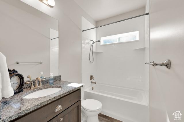 Syracuse, Utah, 84075, United States, 4 Bedrooms Bedrooms, ,3 BathroomsBathrooms,Residential,For Sale,1928741