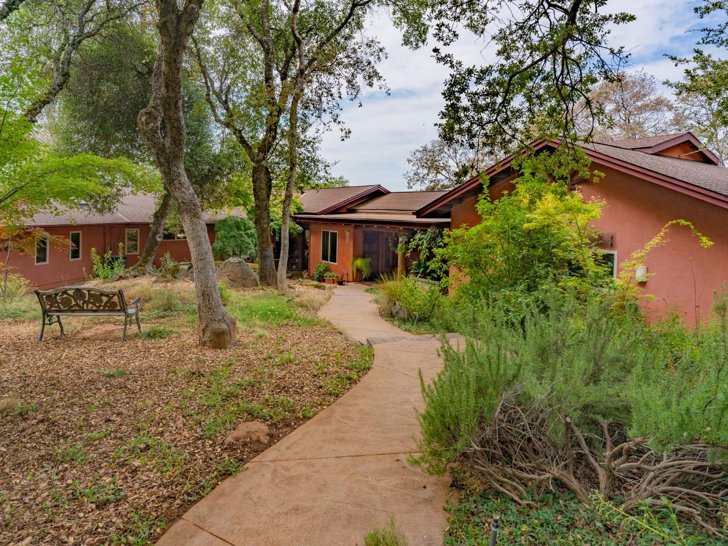 Nevada City, California, 95959, United States, 3 Bedrooms Bedrooms, ,3 BathroomsBathrooms,Residential,For Sale,1987910