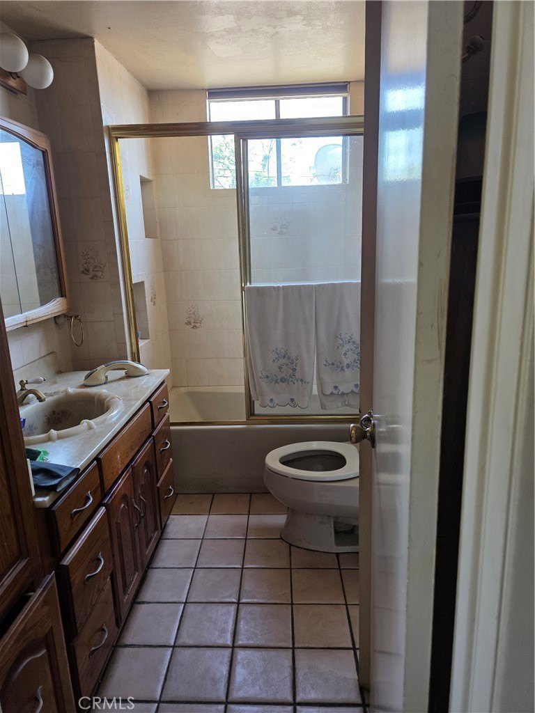El Monte, California, 91732, United States, 3 Bedrooms Bedrooms, ,2 BathroomsBathrooms,Residential,For Sale,1943657