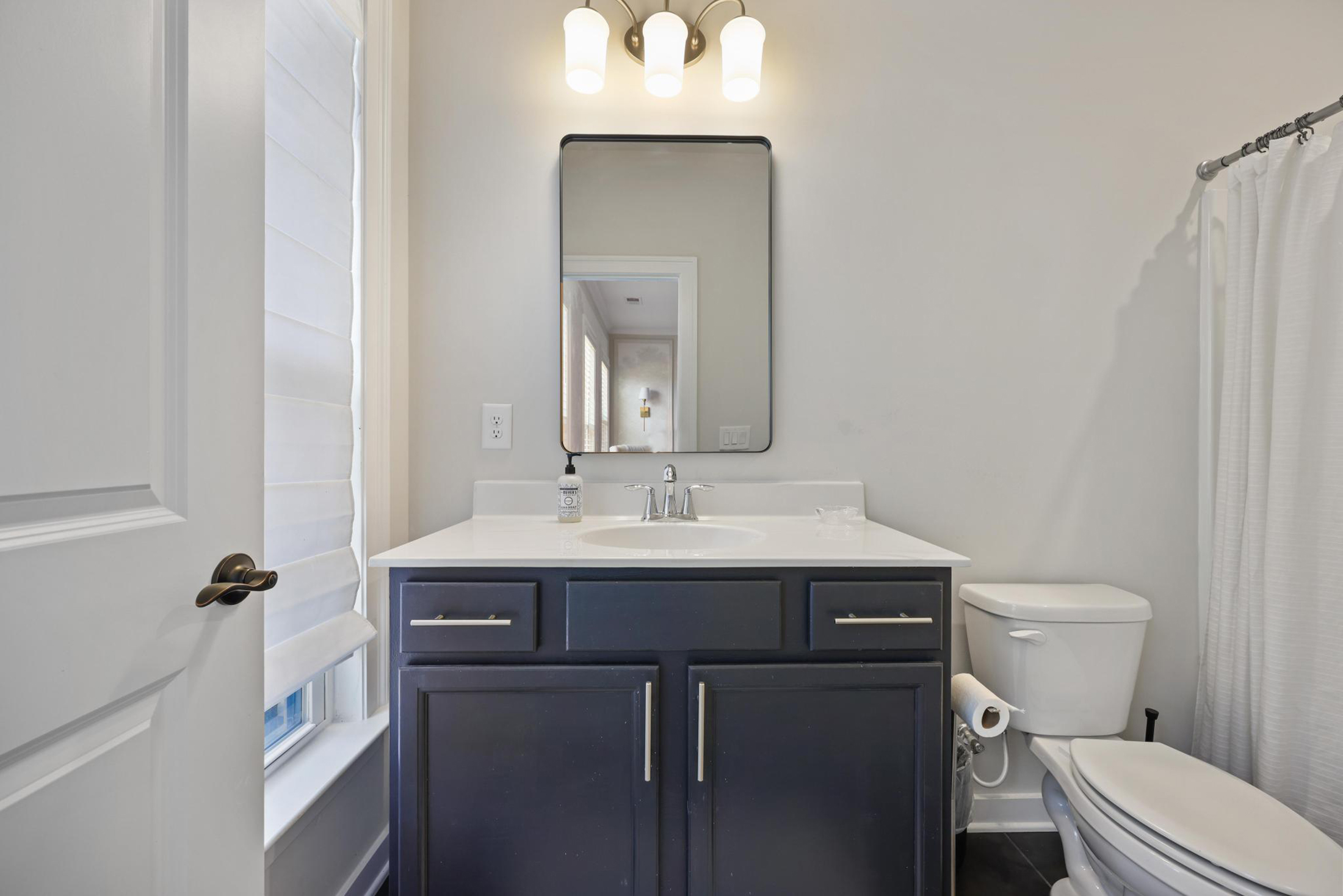  Meticulously Maintained Three Bedroom Townhome in Atlanta