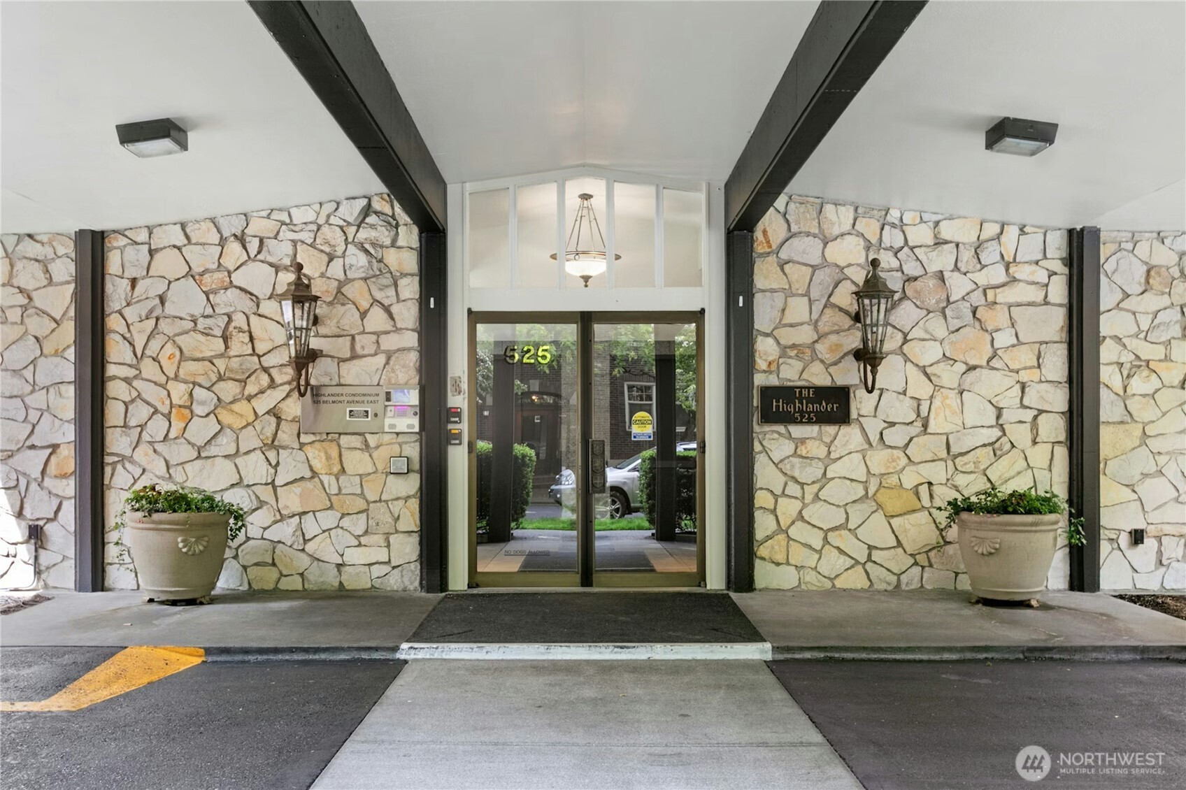 Seattle, Washington, 98102, United States, 1 Bedroom Bedrooms, ,1 BathroomBathrooms,Residential,For Sale,1866221