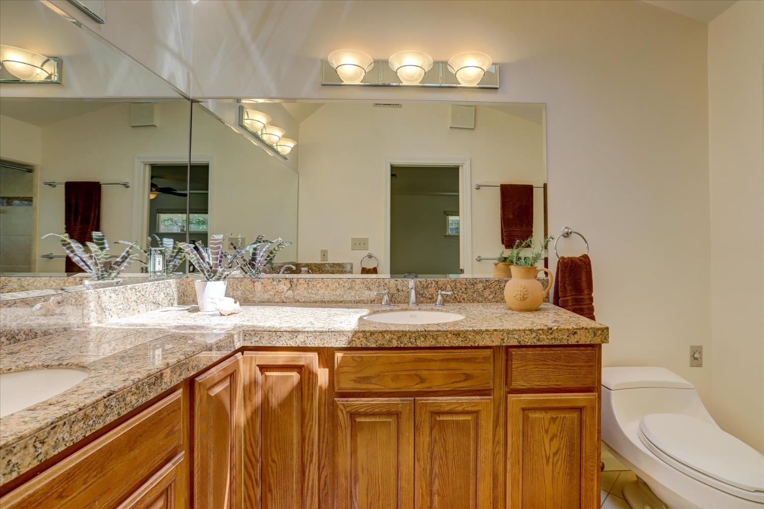 Grass Valley, California, 95949, United States, 3 Bedrooms Bedrooms, ,3 BathroomsBathrooms,Residential,For Sale,1856649
