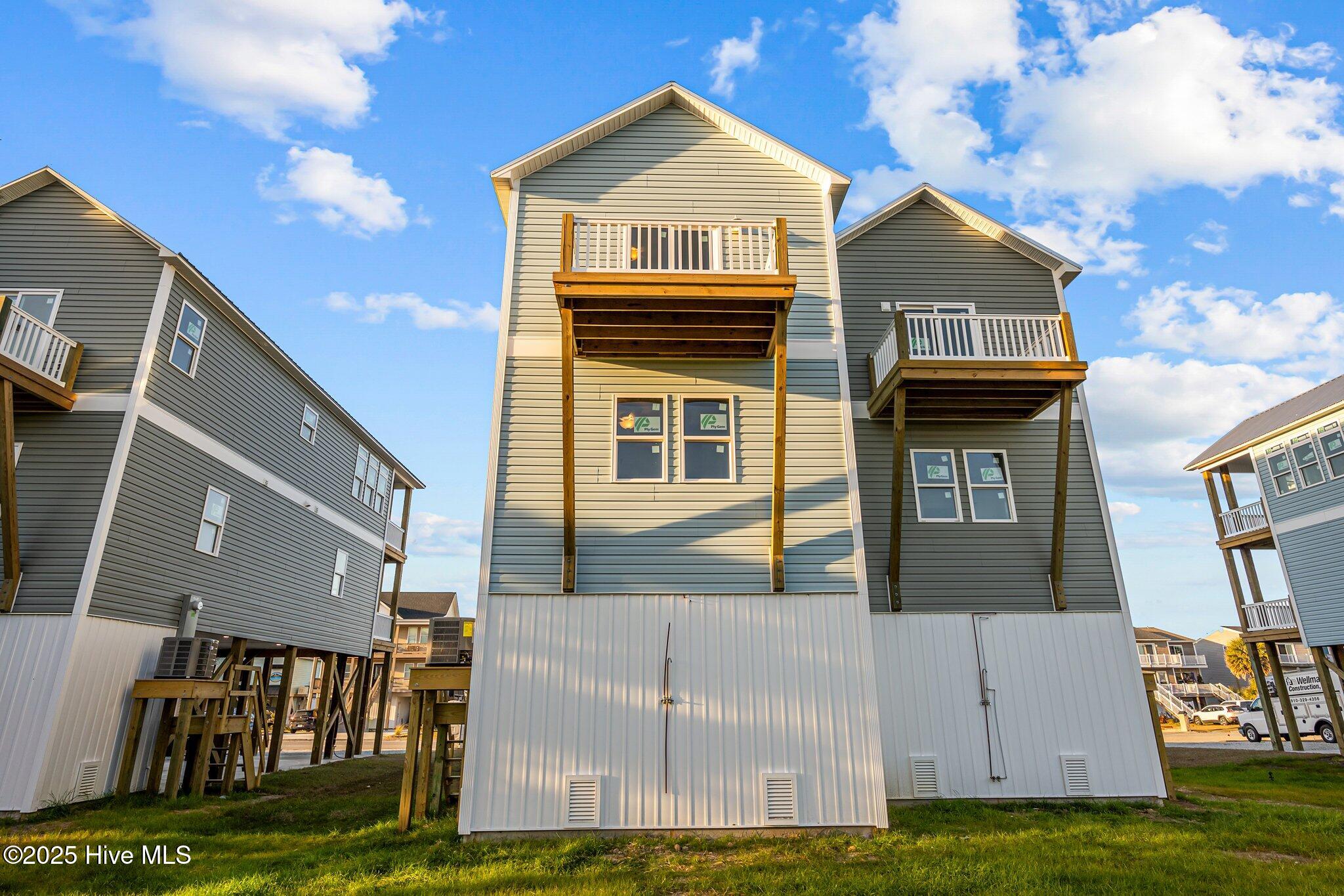 North Topsail Beach, North Carolina, 28460, United States, 3 Bedrooms Bedrooms, ,3 BathroomsBathrooms,Residential,For Sale,1925755