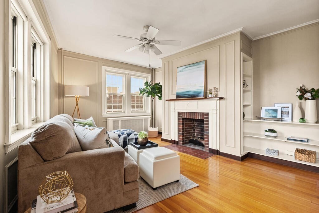 Cambridge, Massachusetts, 02140, United States, 2 Bedrooms Bedrooms, ,1 BathroomBathrooms,Residential,For Sale,1942143
