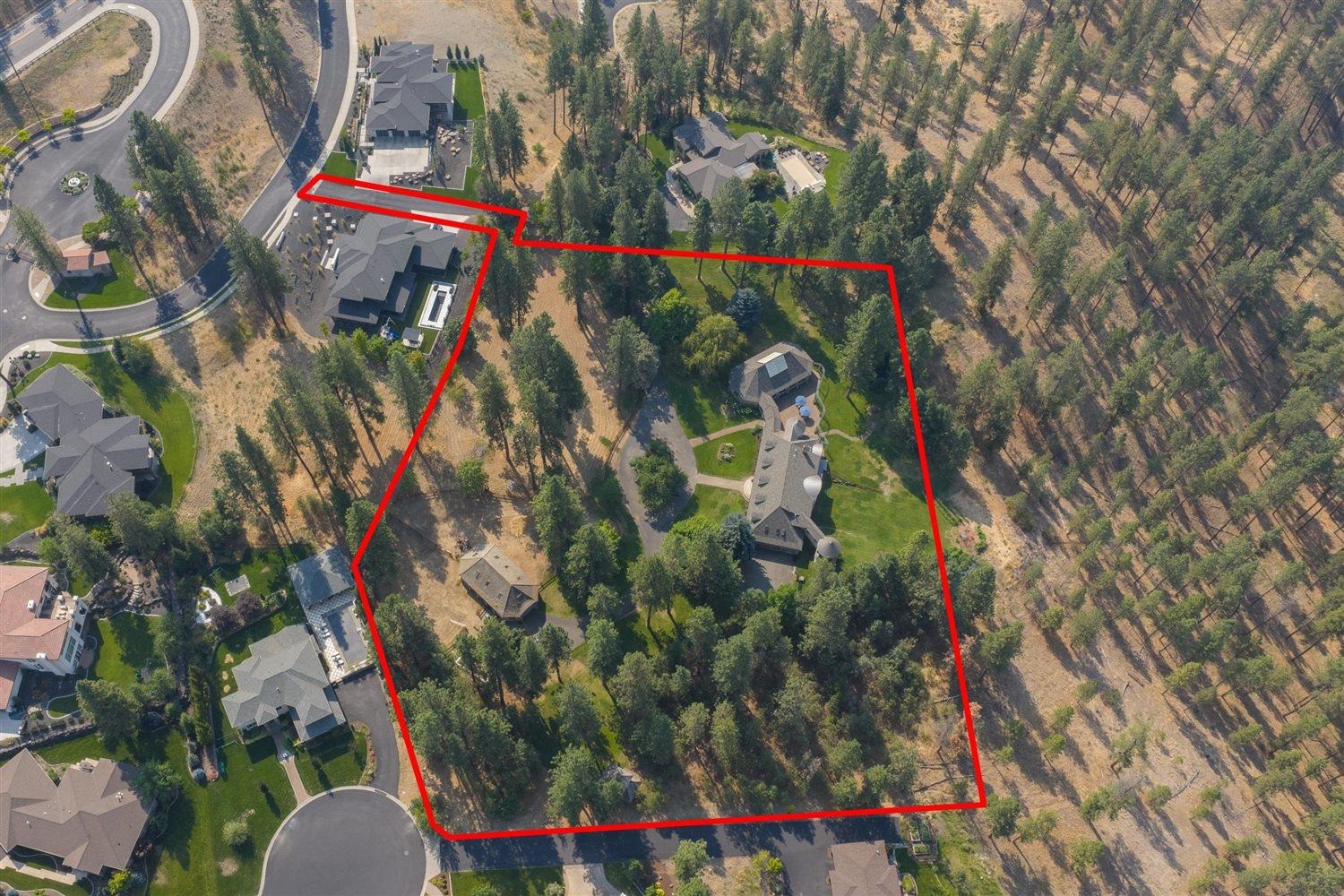 Spokane, Washington, 99223, United States, 6 Bedrooms Bedrooms, ,5 BathroomsBathrooms,Residential,For Sale,1978662