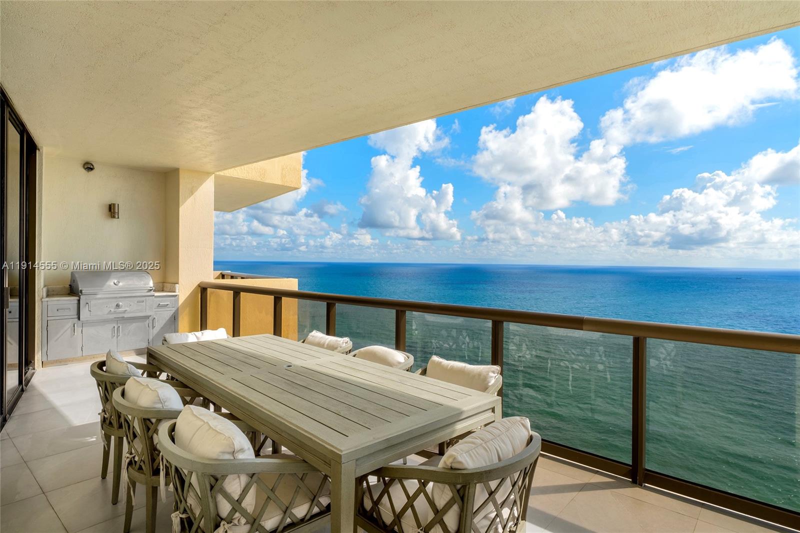 Sunny Isles Beach, Florida, 33160, United States, 6 Bedrooms Bedrooms, ,7 BathroomsBathrooms,Residential,For Sale,1993473