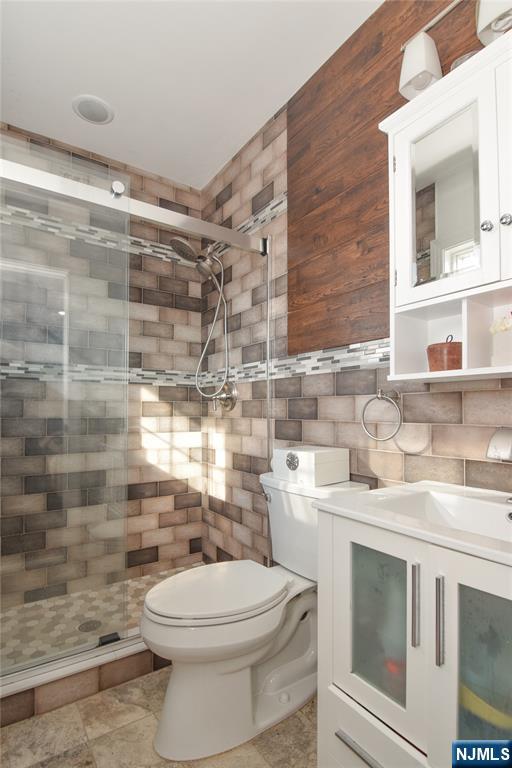 North Arlington, New Jersey, 07031, United States, 3 Bedrooms Bedrooms, ,4 BathroomsBathrooms,Residential,For Sale,1981700