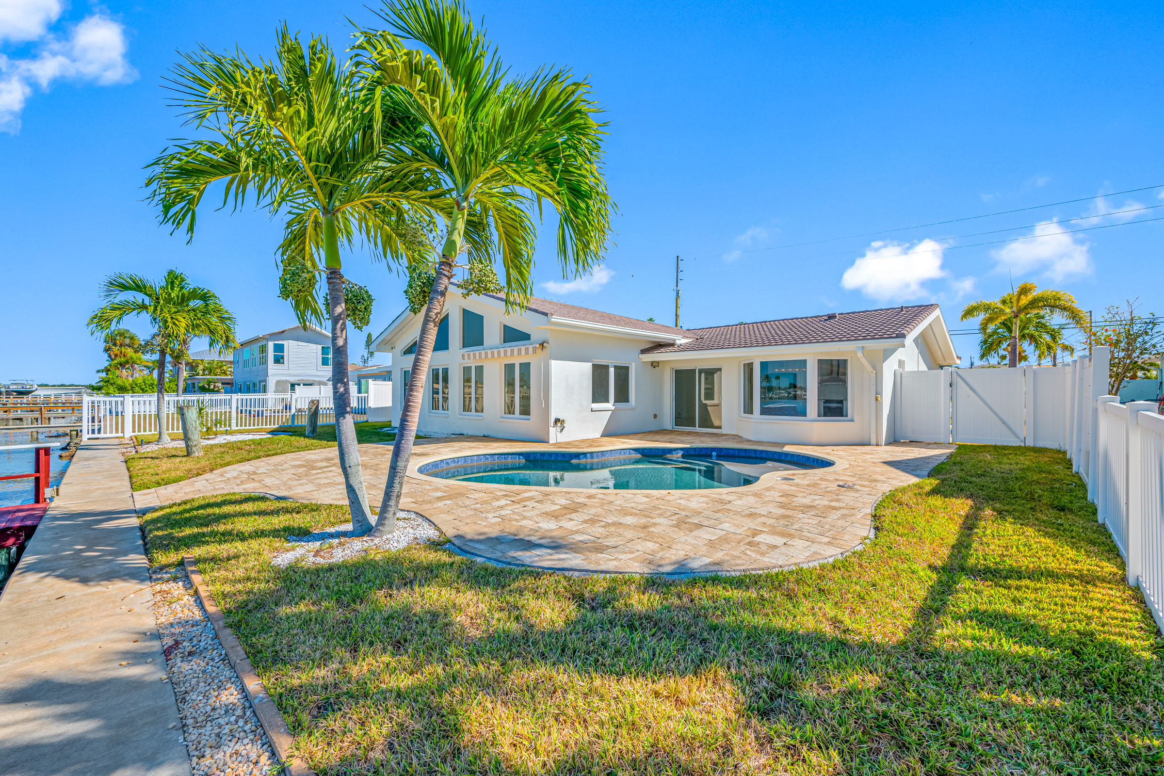 Treasure Island, Florida, 33706, United States, 3 Bedrooms Bedrooms, ,2 BathroomsBathrooms,Residential,For Sale,1990386