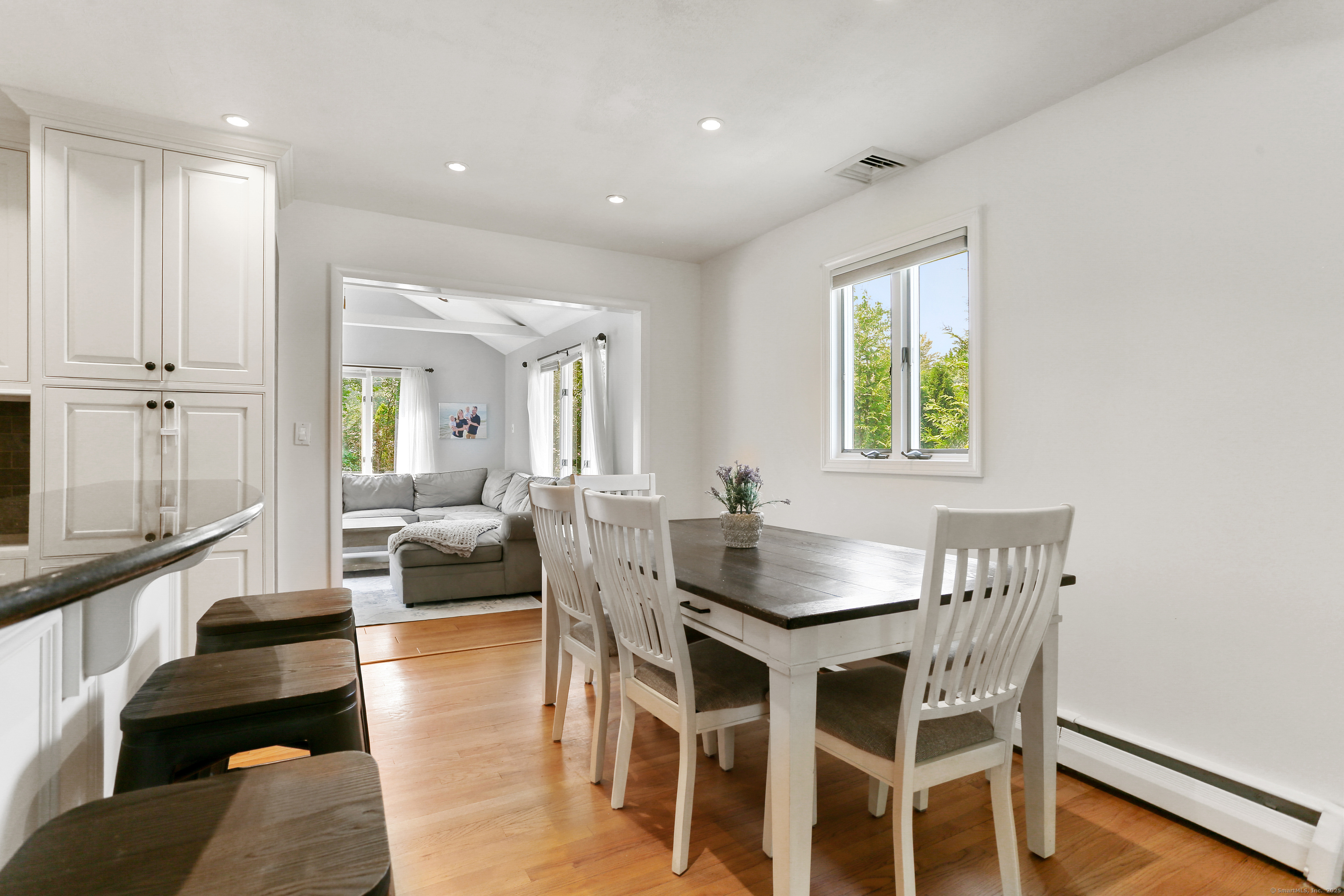 Fairfield, Connecticut, 06824, United States, 3 Bedrooms Bedrooms, ,2 BathroomsBathrooms,Residential,For Sale,1916978