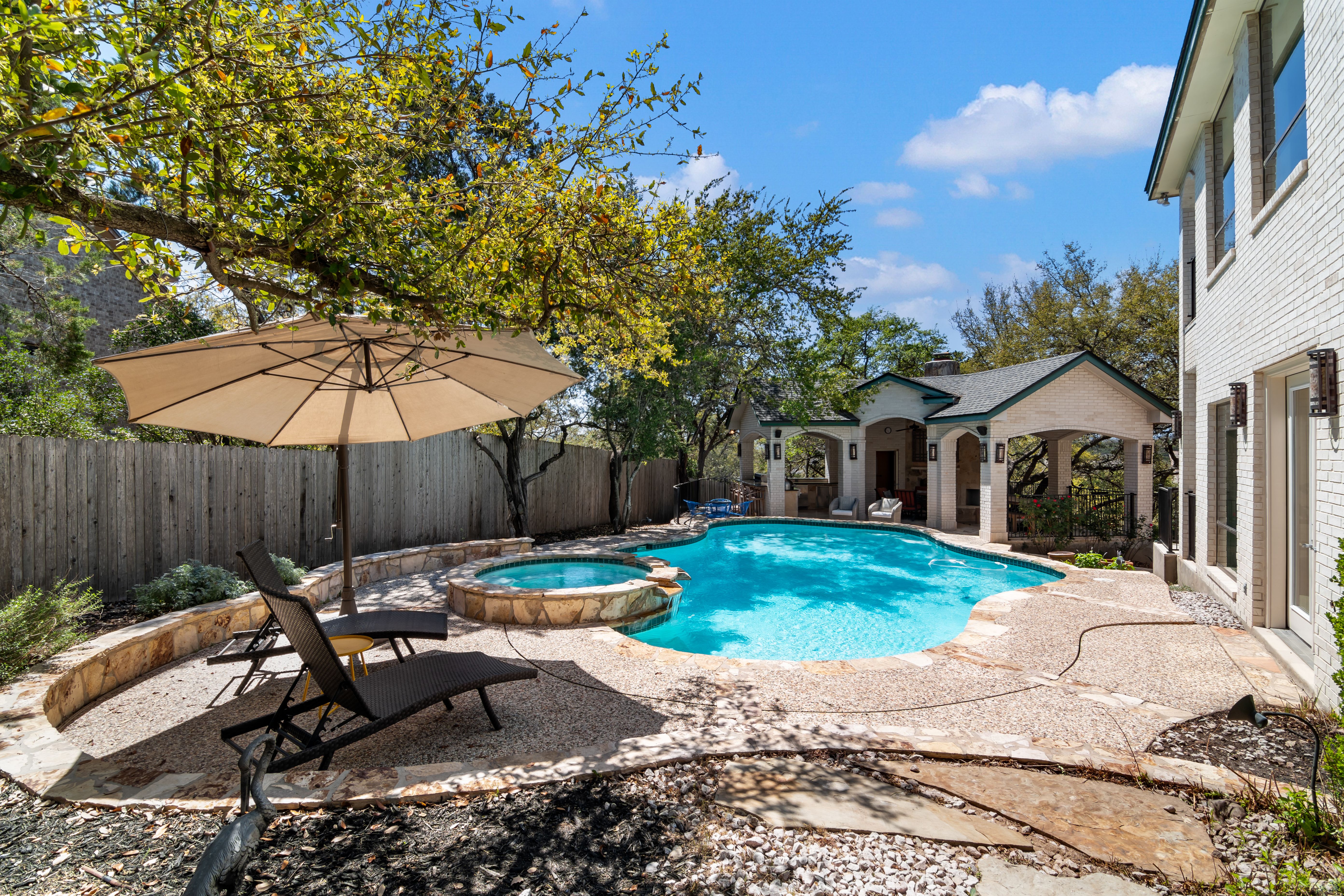  Luxury Living with Hilltop Views - 物件實景