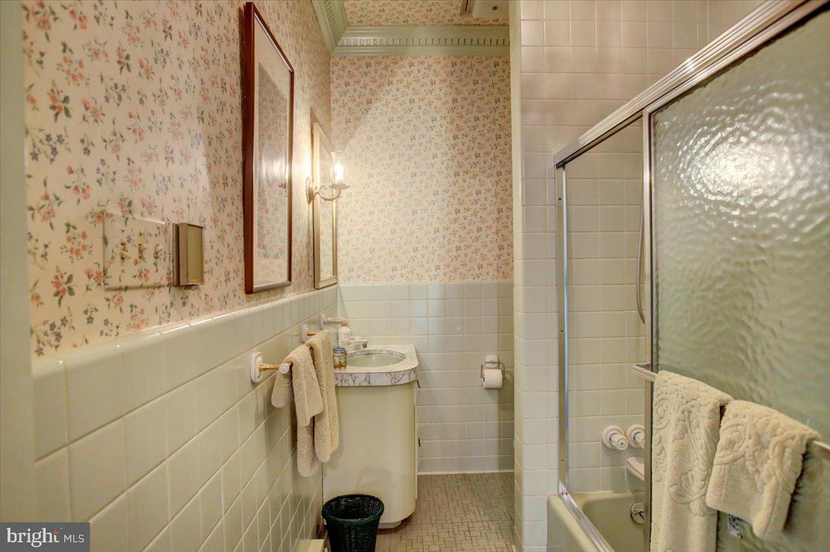 Waynesboro, Pennsylvania, 17268, United States, 4 Bedrooms Bedrooms, ,4 BathroomsBathrooms,Residential,For Sale,1731407