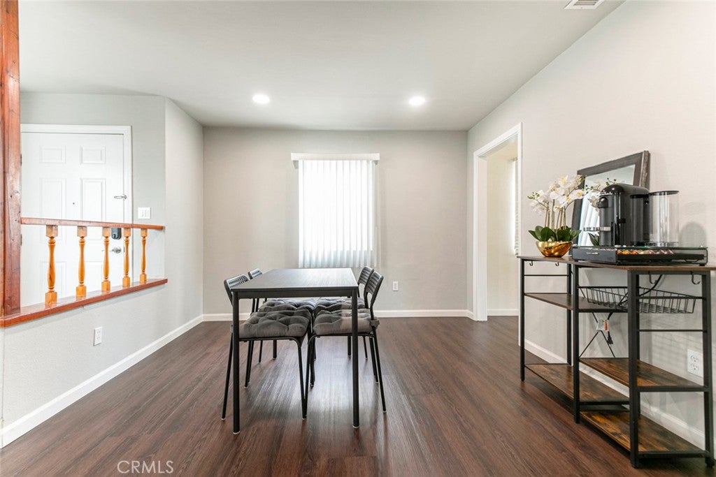 Sylmar, California, 91342, United States, 2 Bedrooms Bedrooms, ,1 BathroomBathrooms,Residential,For Sale,1960749