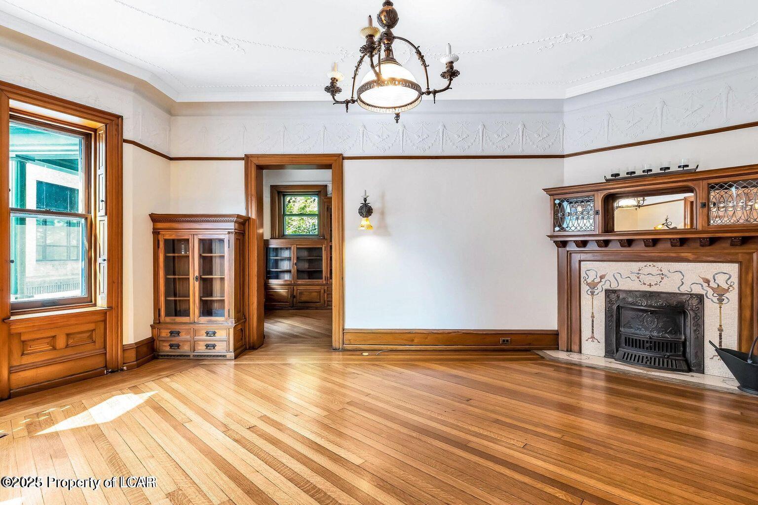 Wilkes-Barre, Pennsylvania, 18701, United States, 7 Bedrooms Bedrooms, ,3 BathroomsBathrooms,Residential,For Sale,1982709