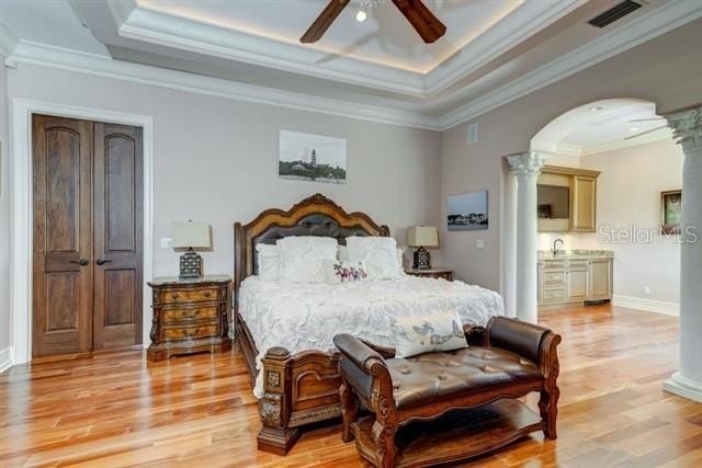 CLEARWATER BEACH, Florida, 33767, United States, 5 Bedrooms Bedrooms, ,6 BathroomsBathrooms,Residential,For Sale,1977061