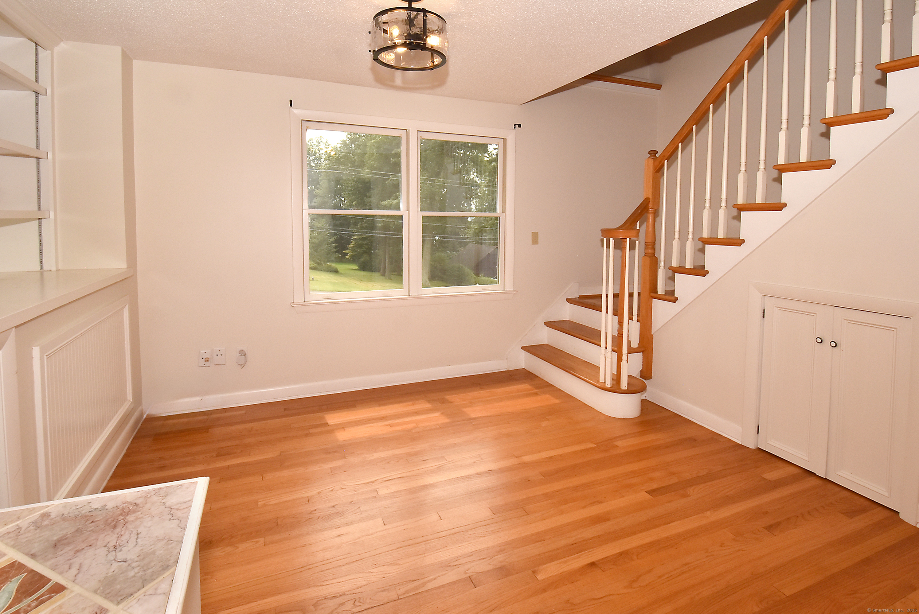 Ellington, Connecticut, 06029, United States, 5 Bedrooms Bedrooms, ,4 BathroomsBathrooms,Residential,For Sale,1911965