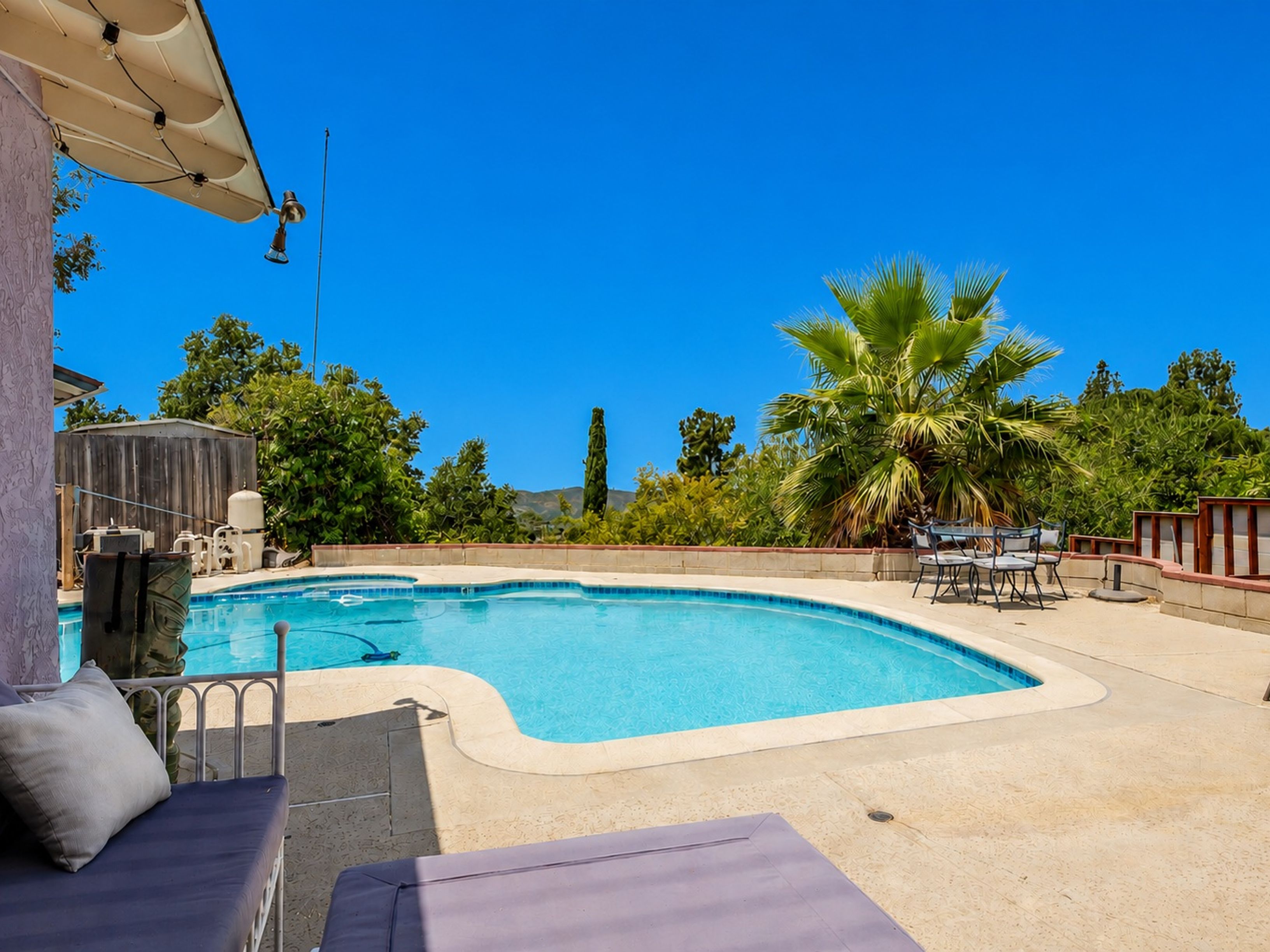  7129 Samoa Place, Los Angeles, CA 91042 - 物件實景