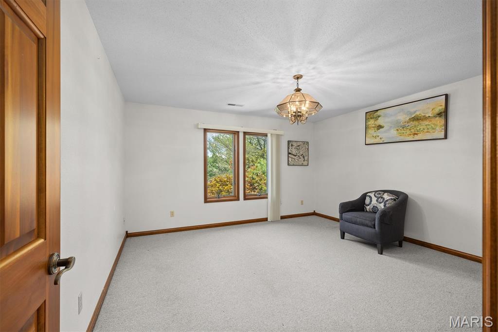 Shiloh, Illinois, 62221, United States, 5 Bedrooms Bedrooms, ,6 BathroomsBathrooms,Residential,For Sale,1890091