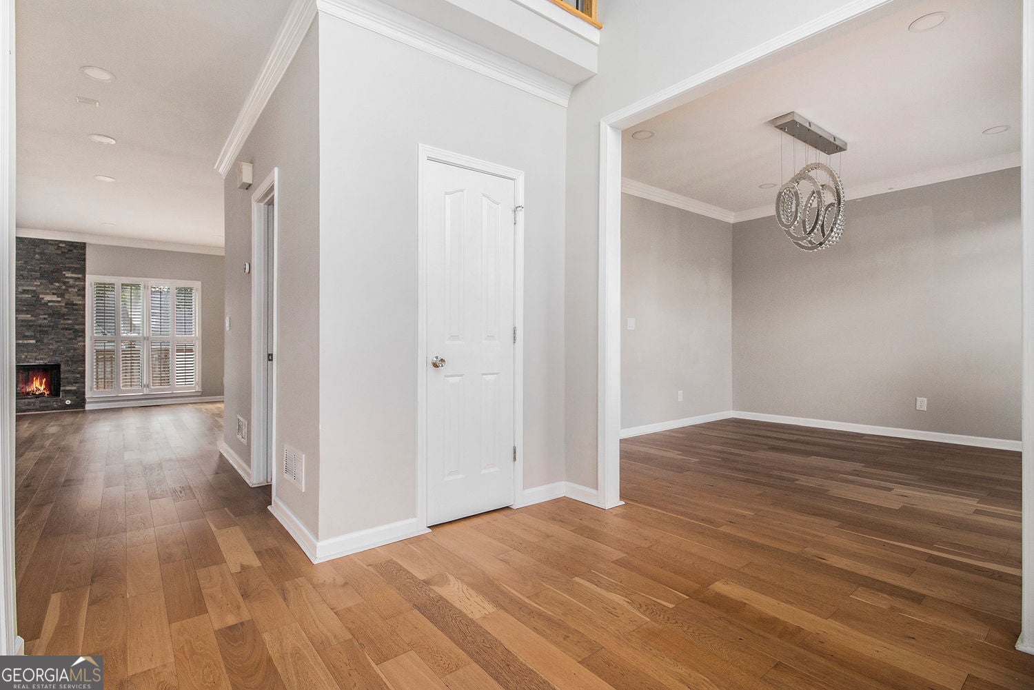 Johns Creek, Georgia, 30005, United States, 7 Bedrooms Bedrooms, ,5 BathroomsBathrooms,Residential,For Sale,1951994