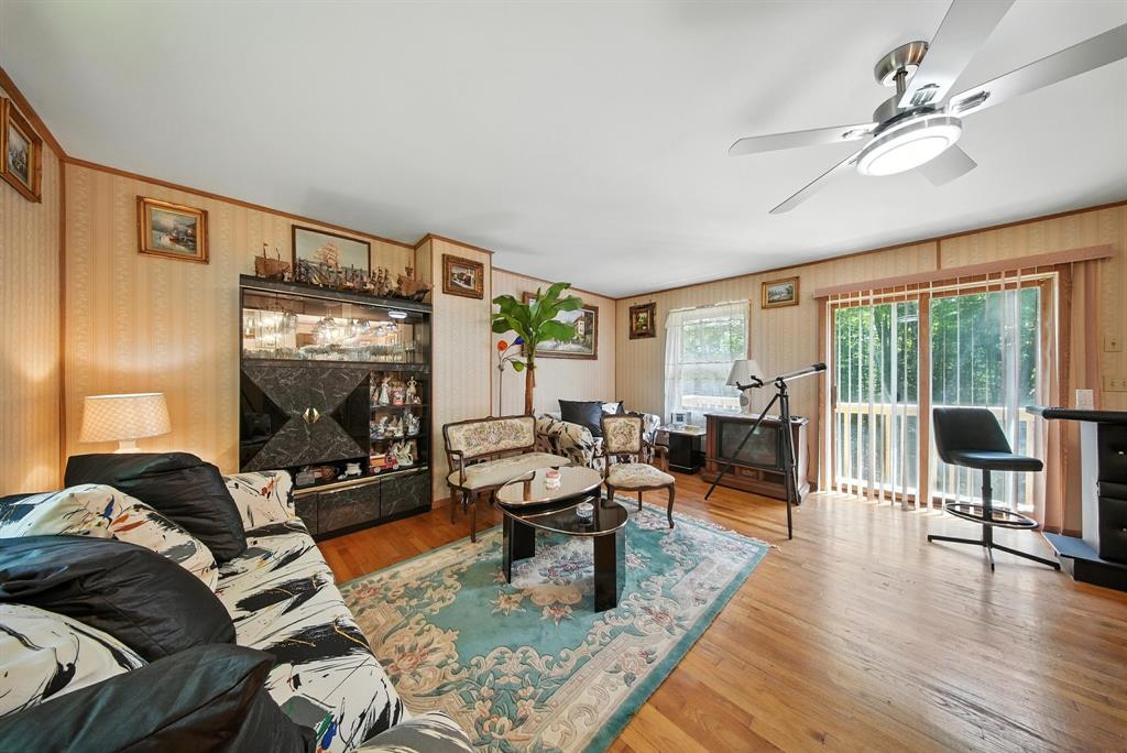 Fremont Center, New York, 12736, United States, 3 Bedrooms Bedrooms, ,1 BathroomBathrooms,Residential,For Sale,1984305