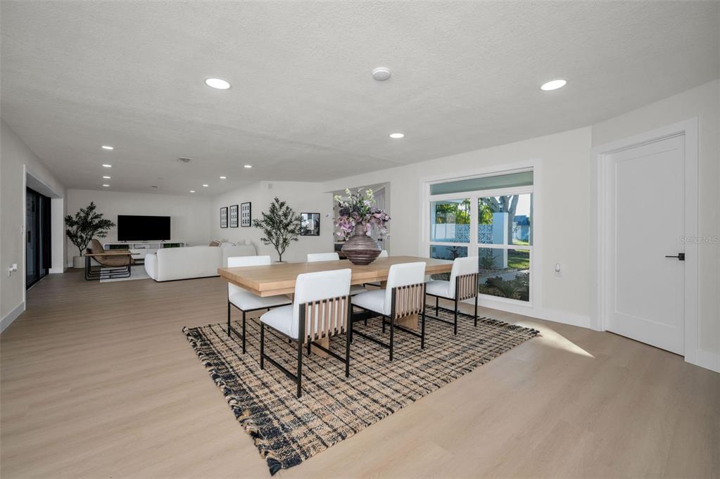 Largo, Florida, 33770, United States, 3 Bedrooms Bedrooms, ,2 BathroomsBathrooms,Residential,For Sale,1991243