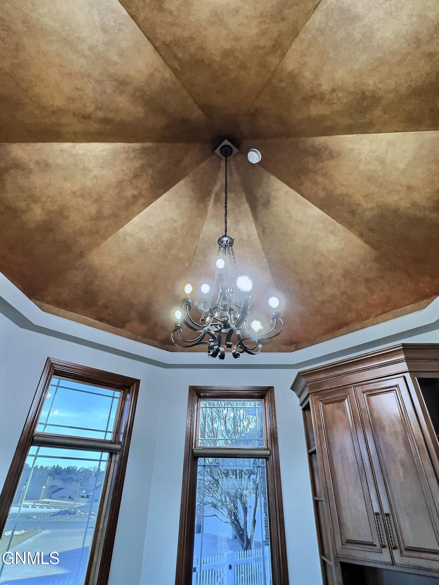 Bismarck, North Dakota, 58501, United States, 4 Bedrooms Bedrooms, ,4 BathroomsBathrooms,Residential,For Sale,2038873