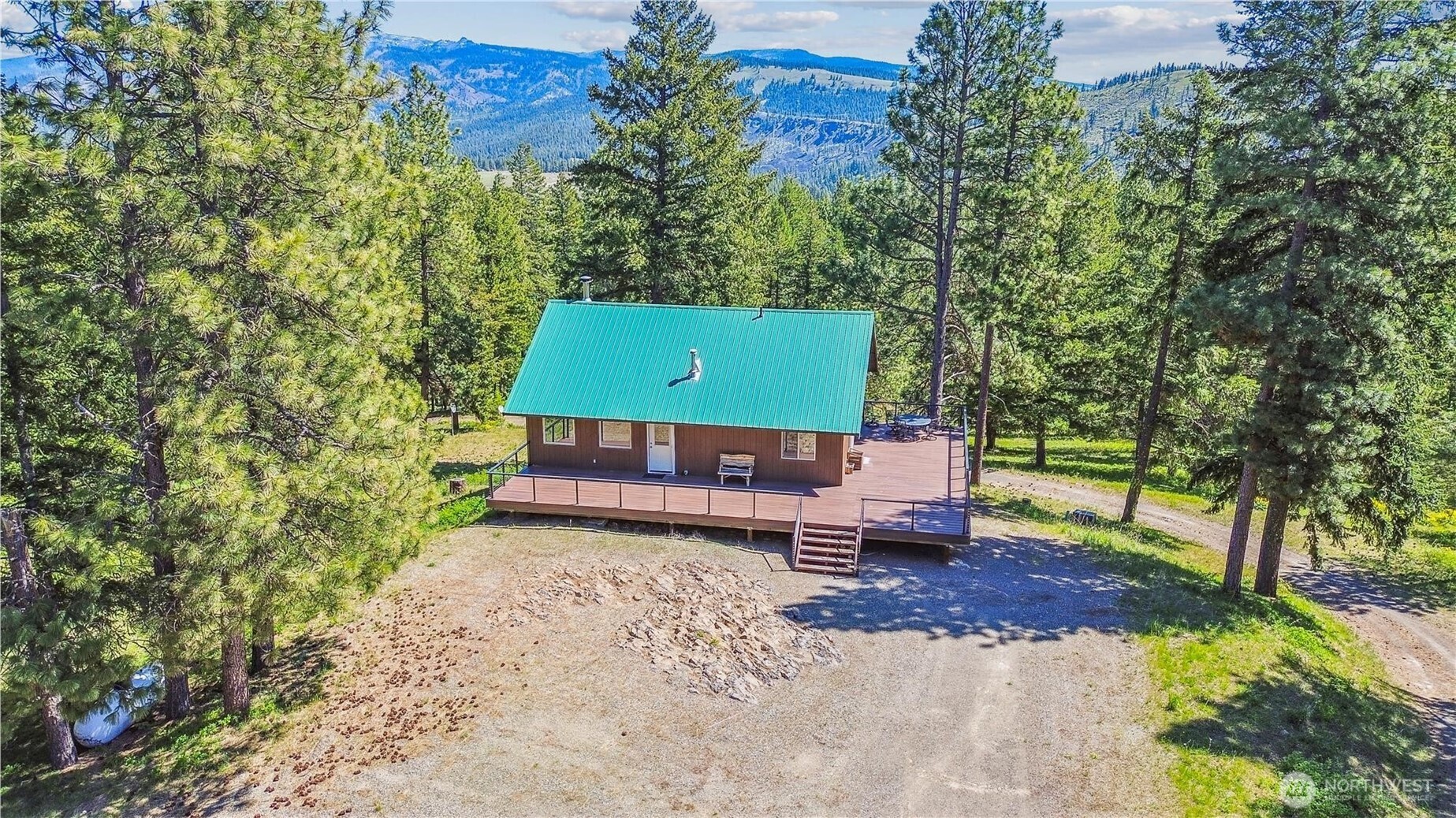Cle Elum, Washington, 98922, United States, 3 Bedrooms Bedrooms, ,Residential,For Sale,1804011