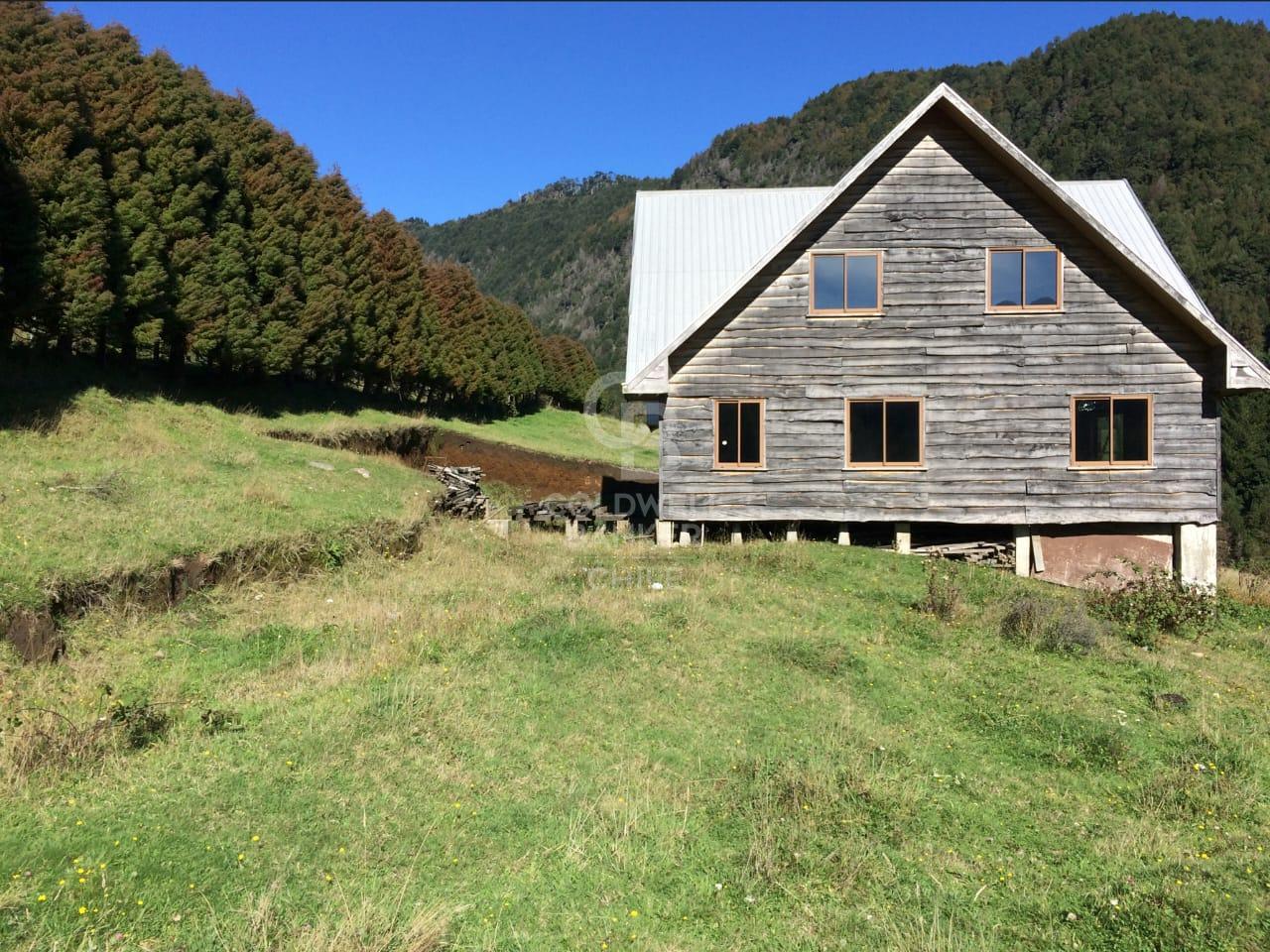 Panguipulli, Chile, 4 Bedrooms Bedrooms, ,2 BathroomsBathrooms,Land,For Sale,1932436