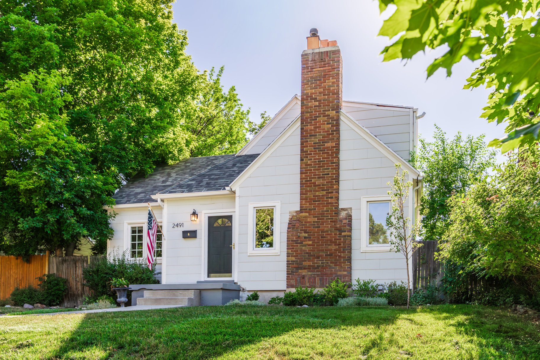  Charming Two-Story Home in the Highly Sought-After Highland Park Neighborhood - 物件實景