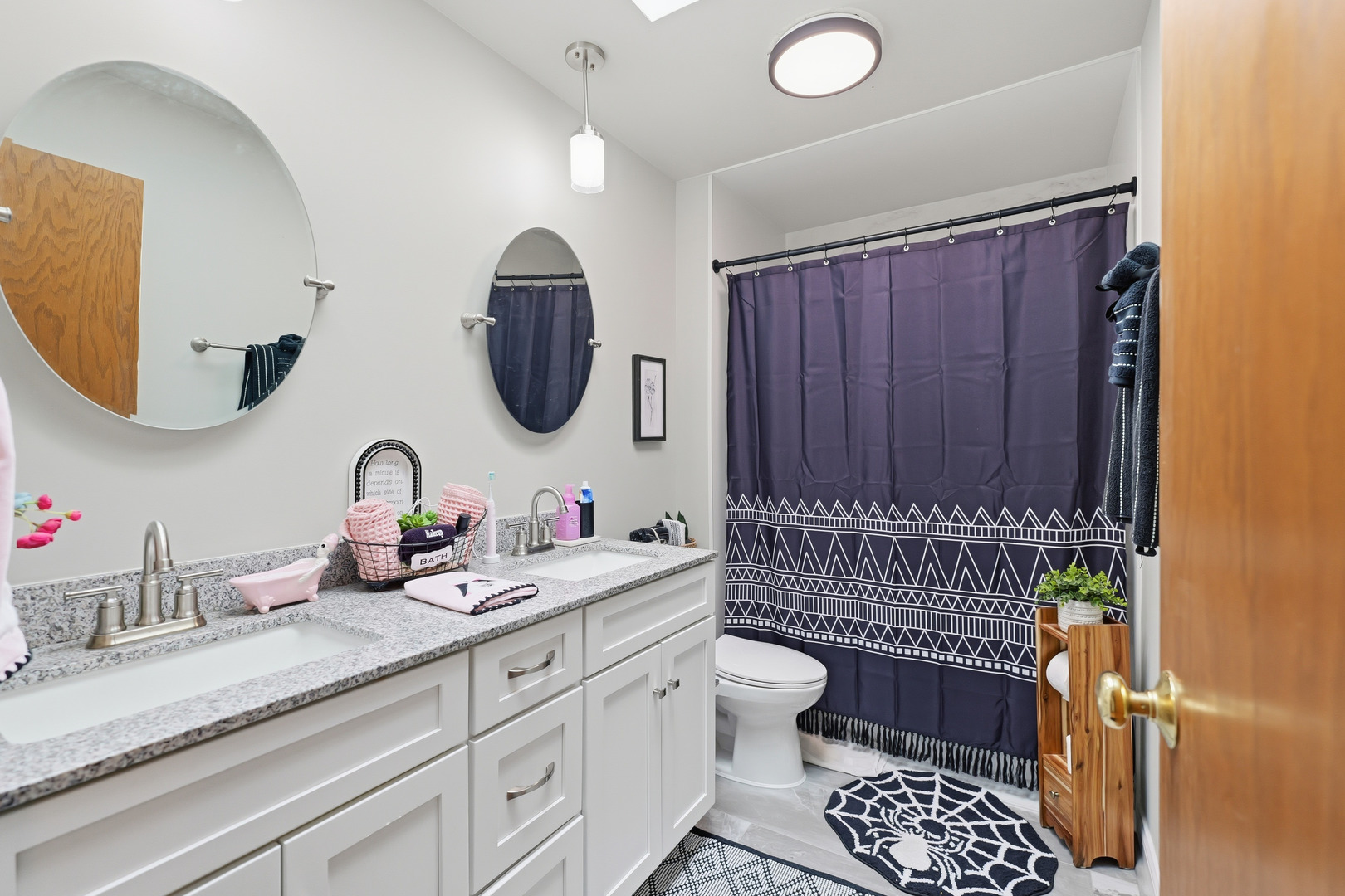 Crete, Illinois, 60417, United States, 4 Bedrooms Bedrooms, ,3 BathroomsBathrooms,Residential,For Sale,1989457