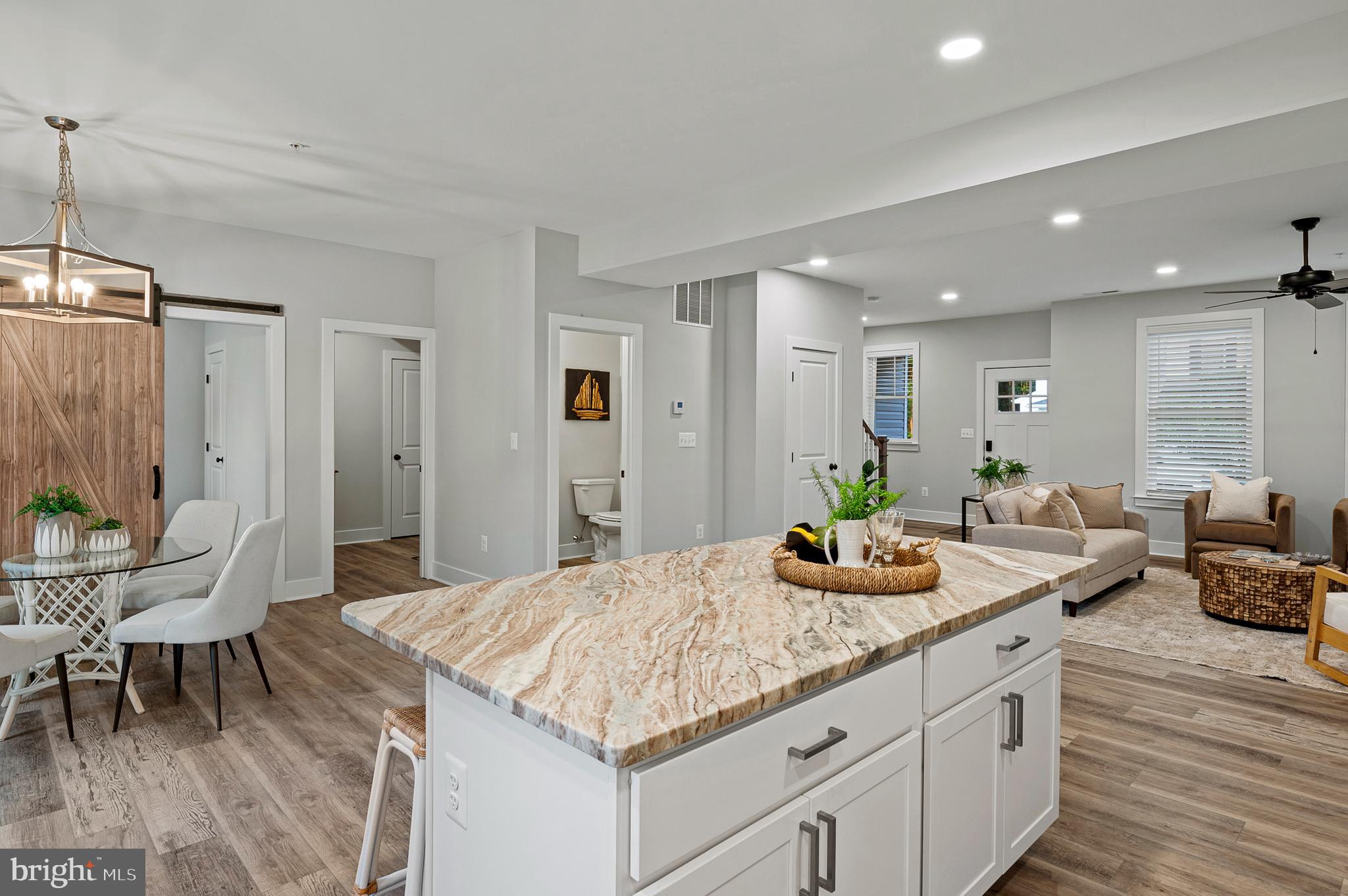 Edgewater, Maryland, 21037, United States, 5 Bedrooms Bedrooms, ,3 BathroomsBathrooms,Residential,For Sale,1895020
