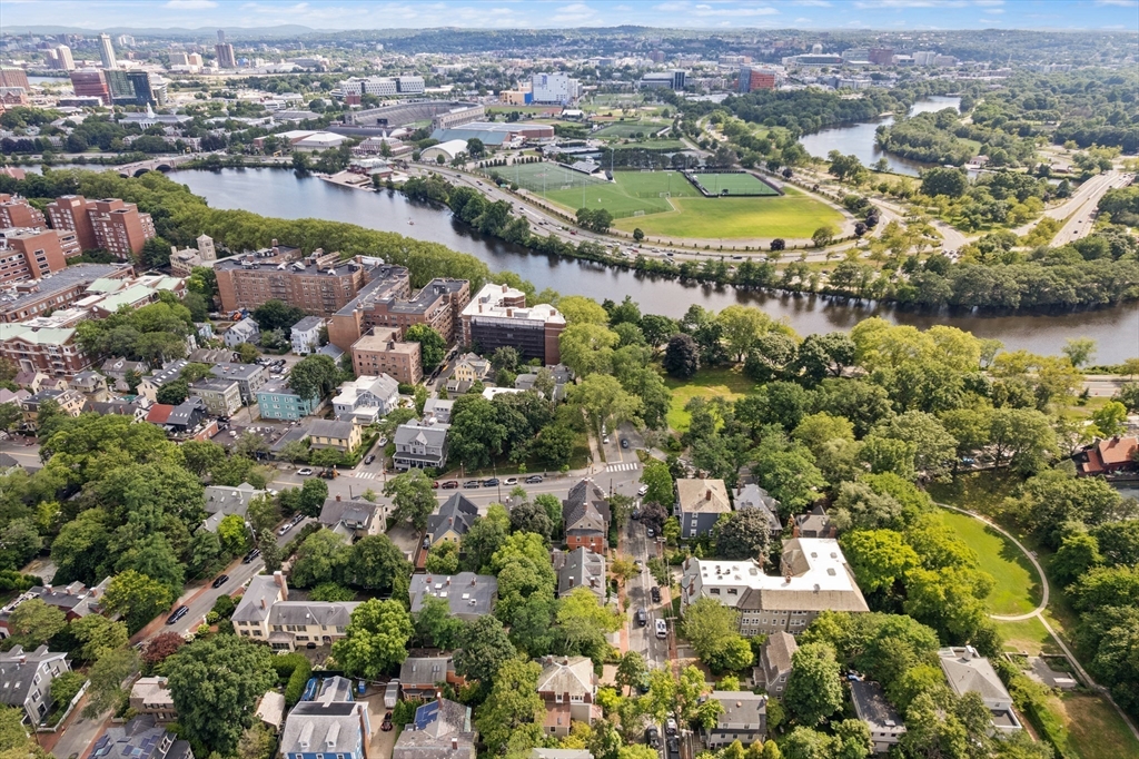 Cambridge, Massachusetts, 02138, United States, 5 Bedrooms Bedrooms, ,5 BathroomsBathrooms,Residential,For Sale,1908267