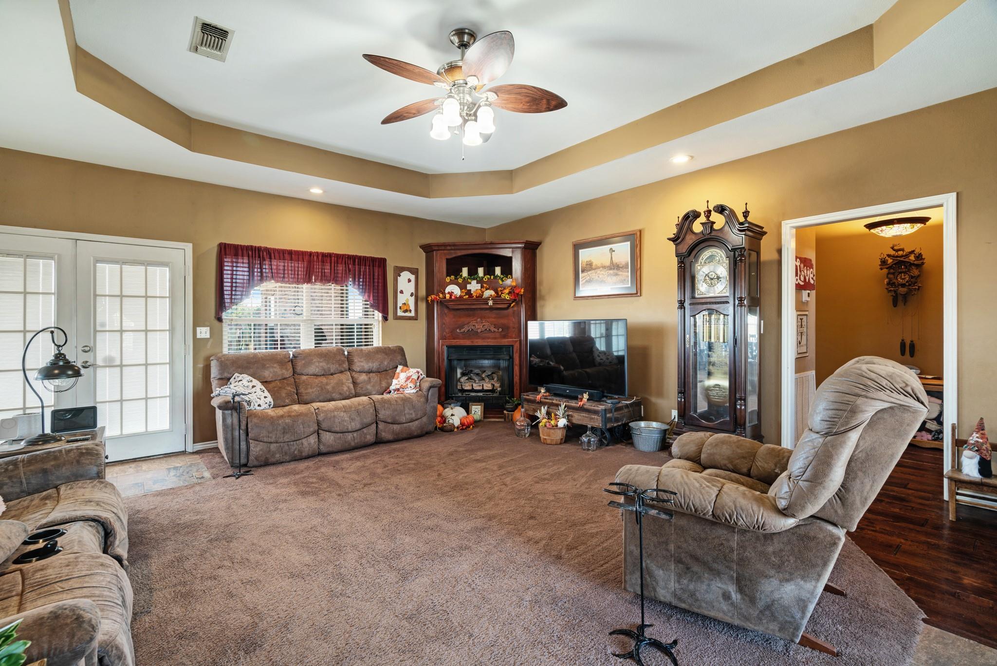 Deport, Texas, 75436, United States, 3 Bedrooms Bedrooms, ,3 BathroomsBathrooms,Residential,For Sale,1982832