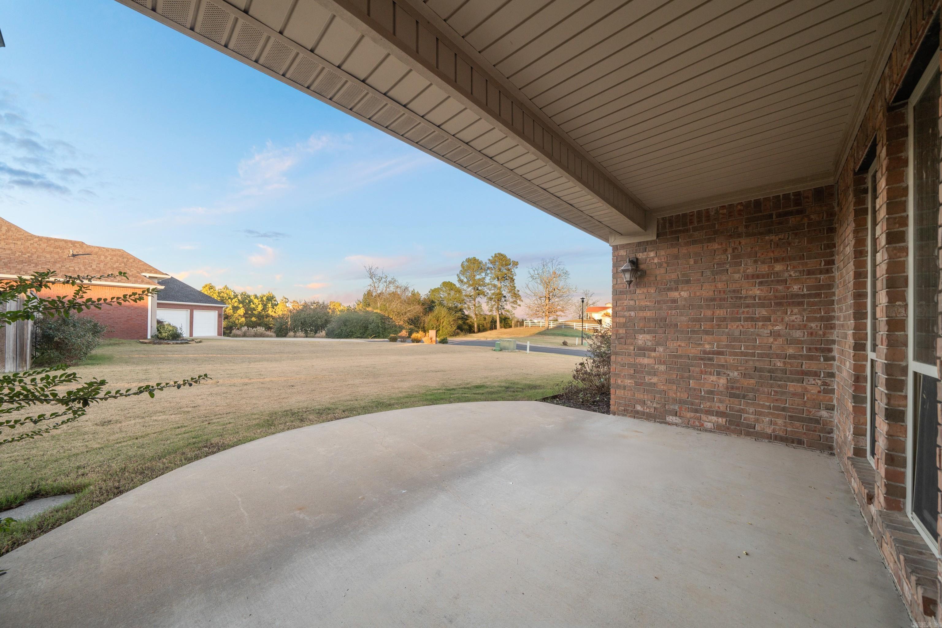 Hot Springs, Arkansas, 71913, United States, 4 Bedrooms Bedrooms, ,3 BathroomsBathrooms,Residential,For Sale,2006318