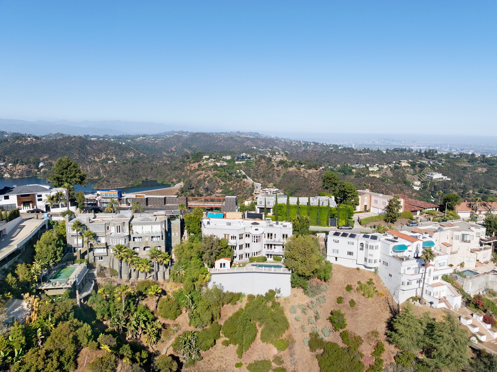  1939 Stradella Road - 物件實景