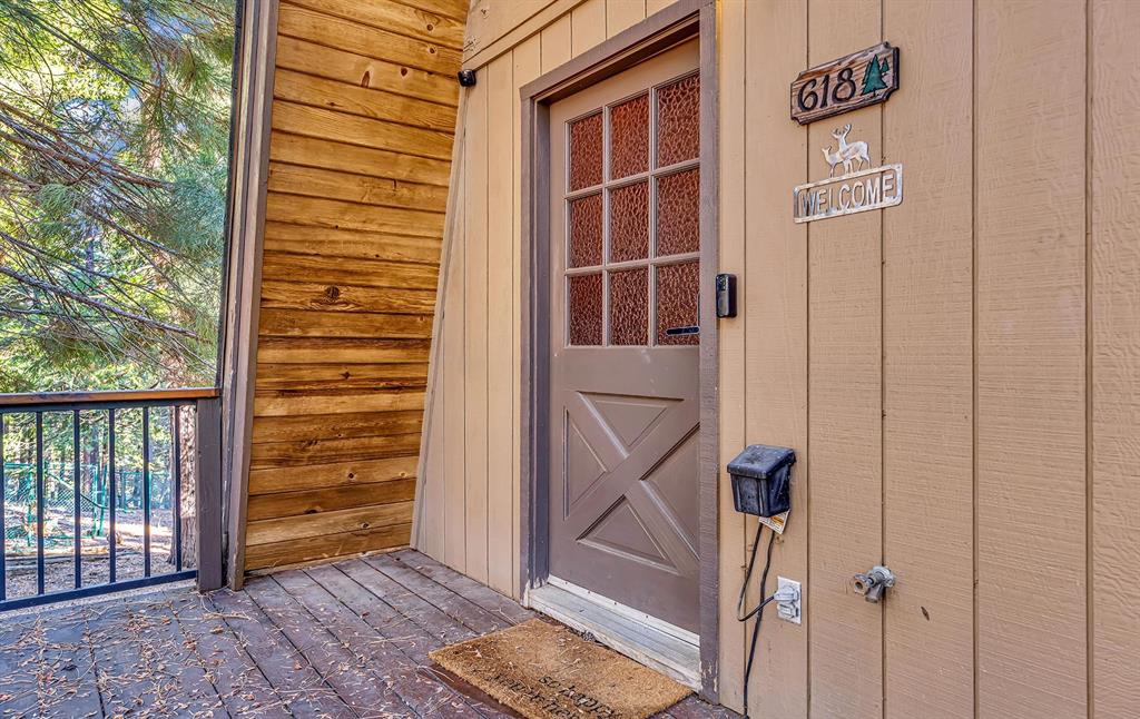 Lake Almanor, California, 96137, United States, 2 Bedrooms Bedrooms, ,3 BathroomsBathrooms,Residential,For Sale,2001829