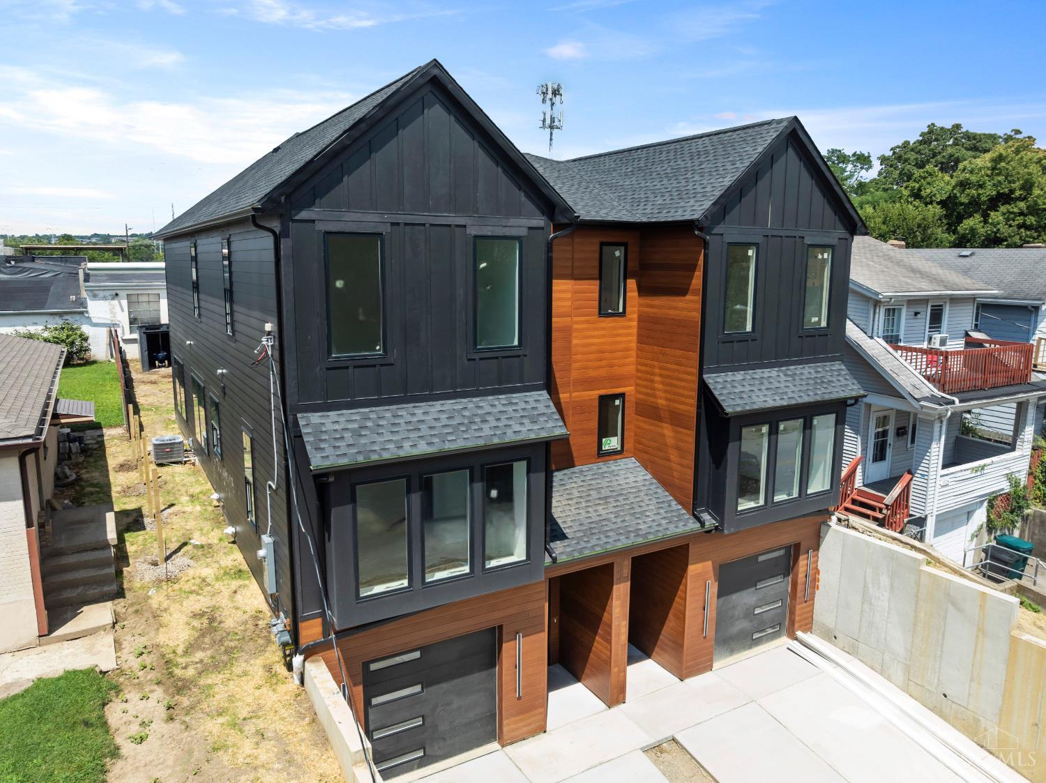 Cincinnati, Ohio, 45209, United States, 3 Bedrooms Bedrooms, ,3 BathroomsBathrooms,Residential,For Sale,1916921