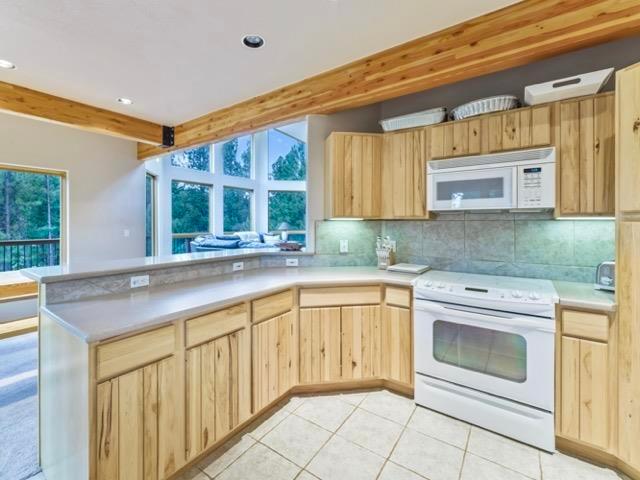 Angel Fire, New Mexico, 87710, United States, 4 Bedrooms Bedrooms, ,5 BathroomsBathrooms,Residential,For Sale,1885448