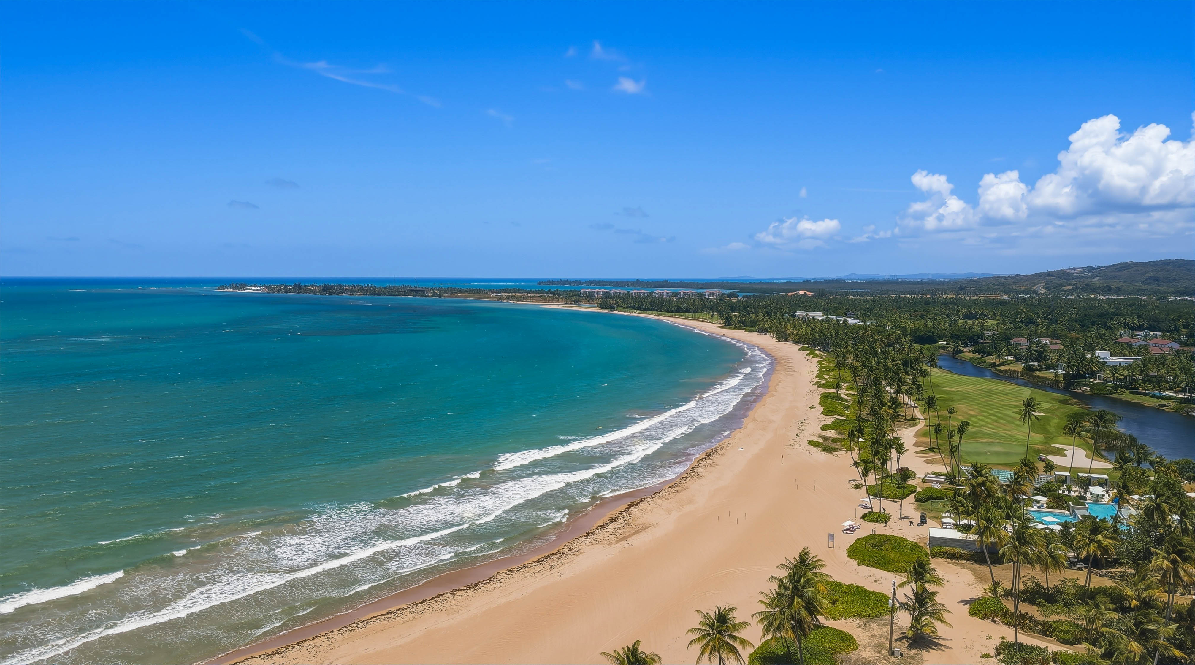  Beachfront Living at Four Seasons Resort and Residences - 物件實景