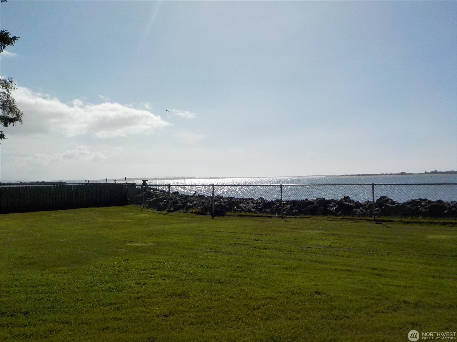 Chinook, Washington, 98614, United States, 2 Bedrooms Bedrooms, ,1 BathroomBathrooms,Residential,For Sale,1822391