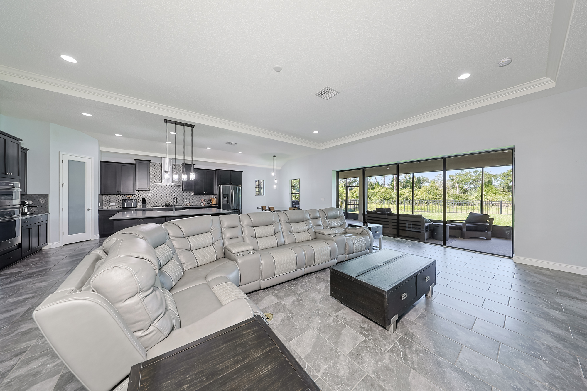 Apollo Beach, Florida, 33572, United States, 4 Bedrooms Bedrooms, ,3 BathroomsBathrooms,Residential,For Sale,1990222