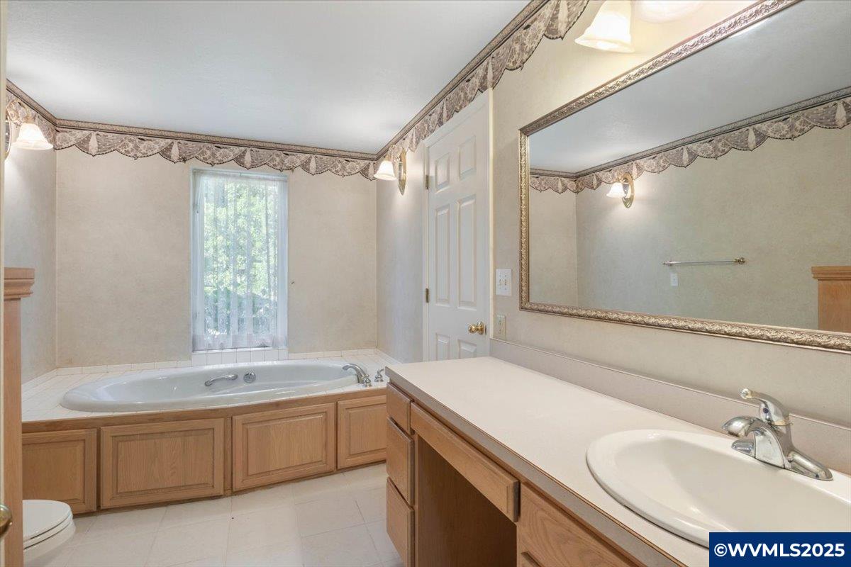 Lebanon, Oregon, 97355, United States, 3 Bedrooms Bedrooms, ,2 BathroomsBathrooms,Residential,For Sale,1991965