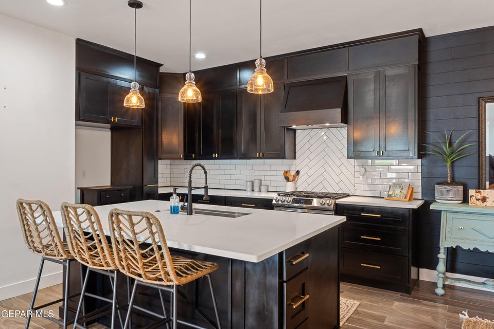 El Paso, Texas, 79936, United States, 5 Bedrooms Bedrooms, ,5 BathroomsBathrooms,Residential,For Sale,1980417