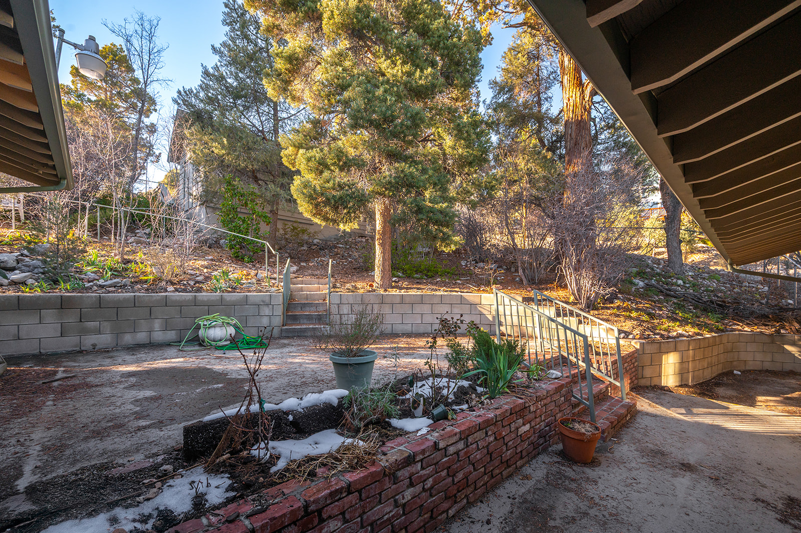 Big Bear City, California, 92314, United States, 4 Bedrooms Bedrooms, ,3 BathroomsBathrooms,Residential,For Sale,2000367