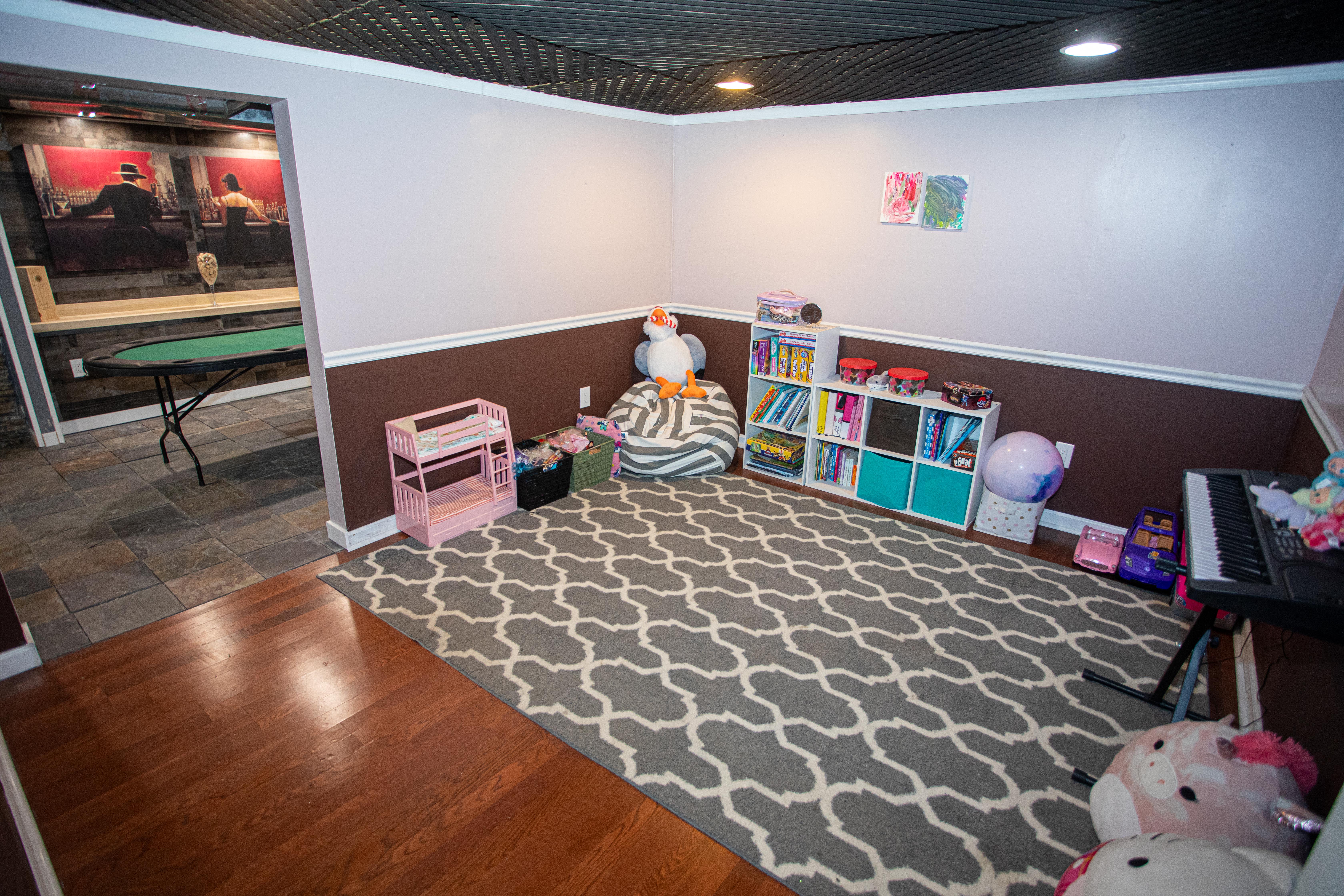Sayreville, New Jersey, 08879, United States, 4 Bedrooms Bedrooms, ,2 BathroomsBathrooms,Residential,For Sale,1943409