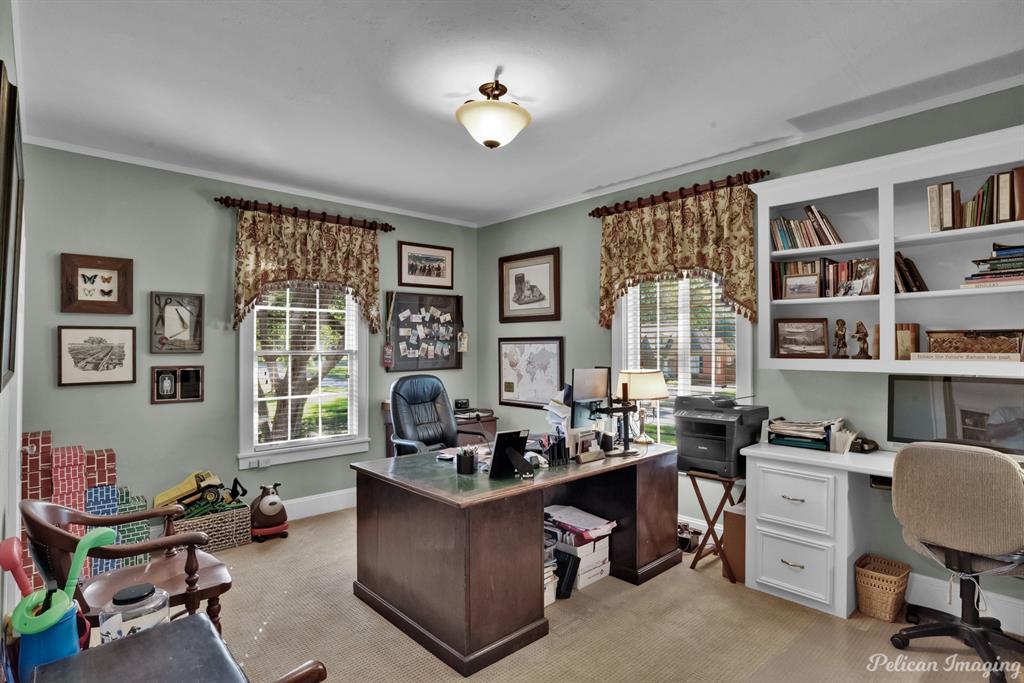 Shreveport, Louisiana, 71106, United States, 5 Bedrooms Bedrooms, ,4 BathroomsBathrooms,Residential,For Sale,1779420