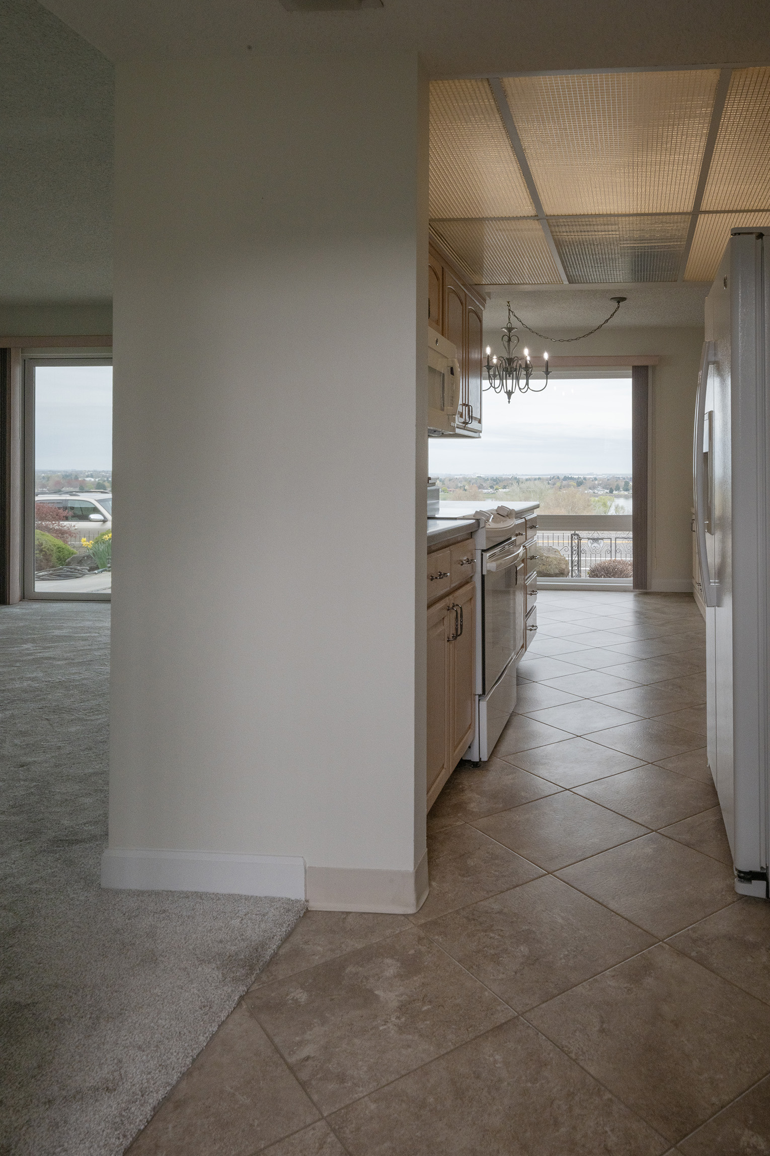  Situated along the Columbia River with breathtaking, one-of-a-kind 180-views - 物件實景