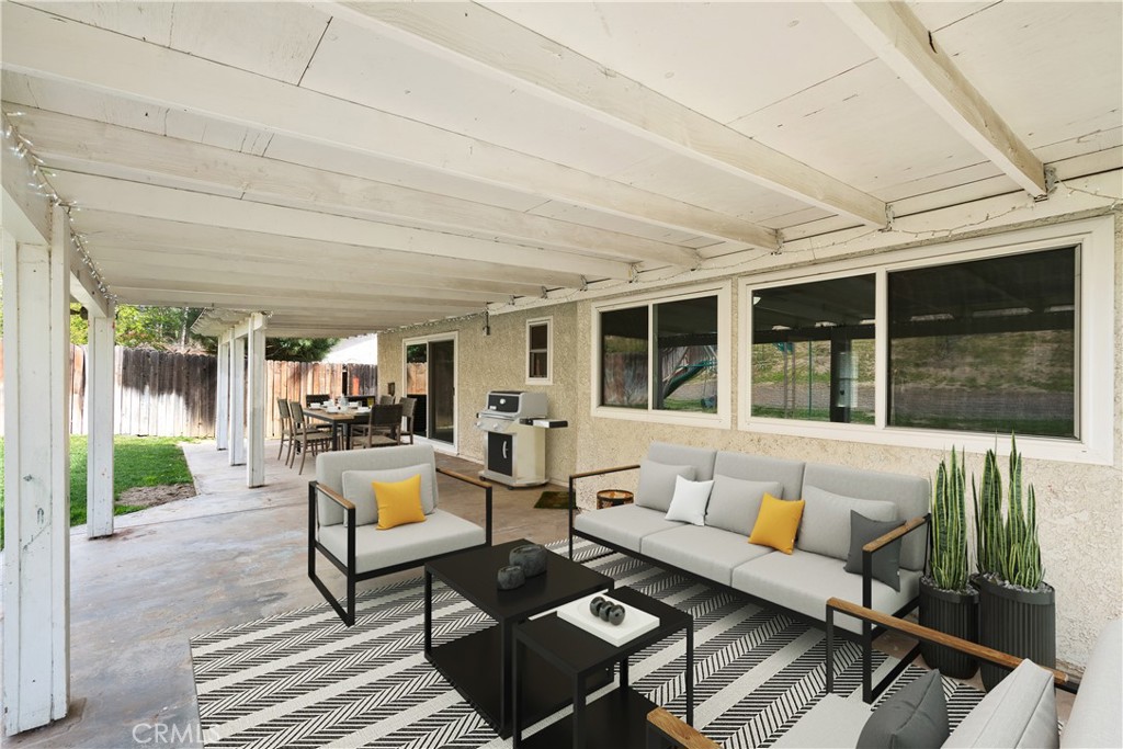 Castaic, California, 91384, United States, 4 Bedrooms Bedrooms, ,2 BathroomsBathrooms,Residential,For Sale,1896479